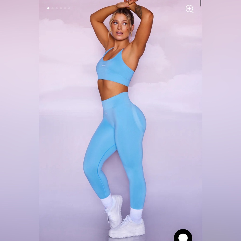 Bo+Tee High Waisted Seamless Leggings Size M